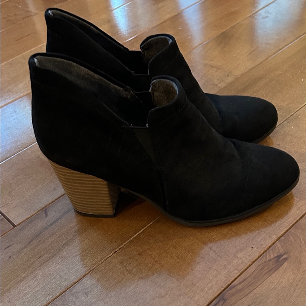 Dr. Schools Black Ankle Booties